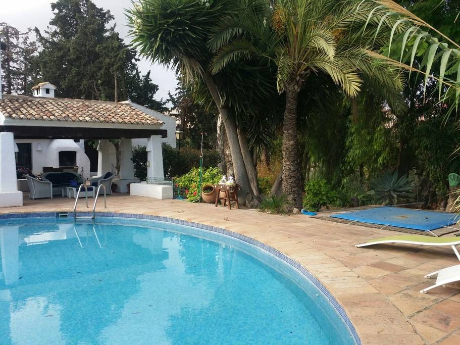 Exclusiva Finca Alfaz del Pi