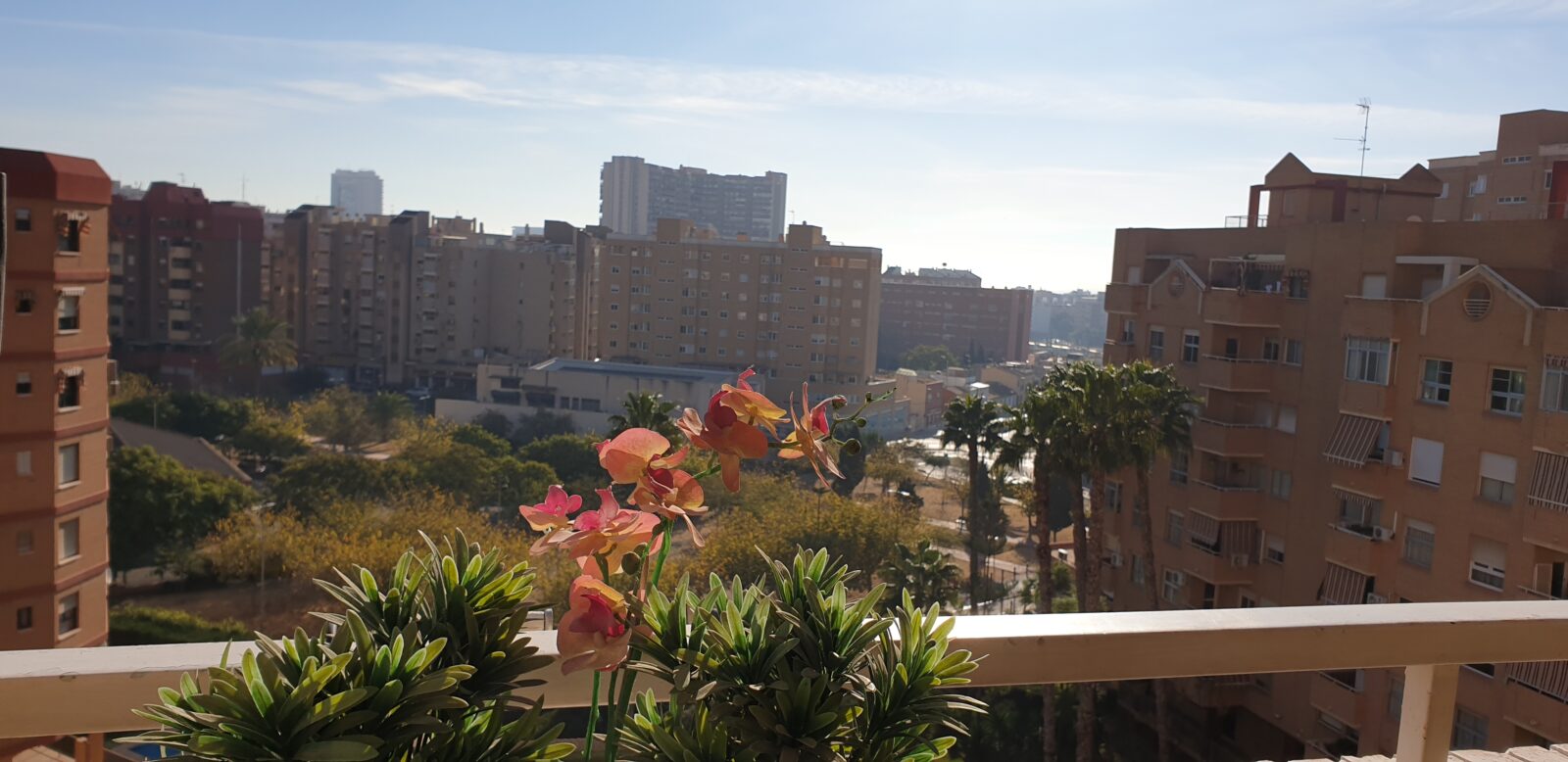 Luminosa vivienda junto al PAU 1 de Alicante