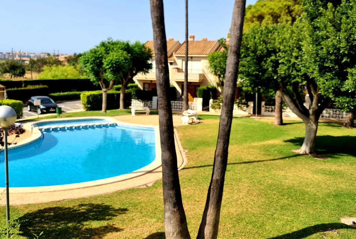 Alojamientos Capiscol: Jardín, Playa y Piscina