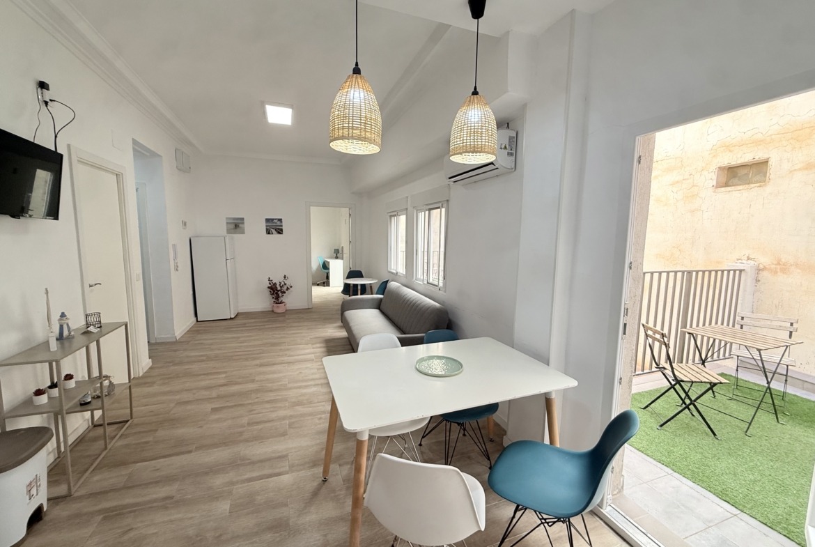 Céntrico Conjunto Habitacional Alicante