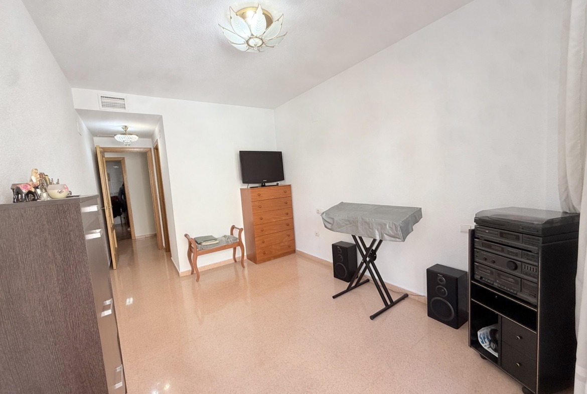 Magnífica vivienda con garaje y trastero junto al MARQ – Calle Doctor Sapena