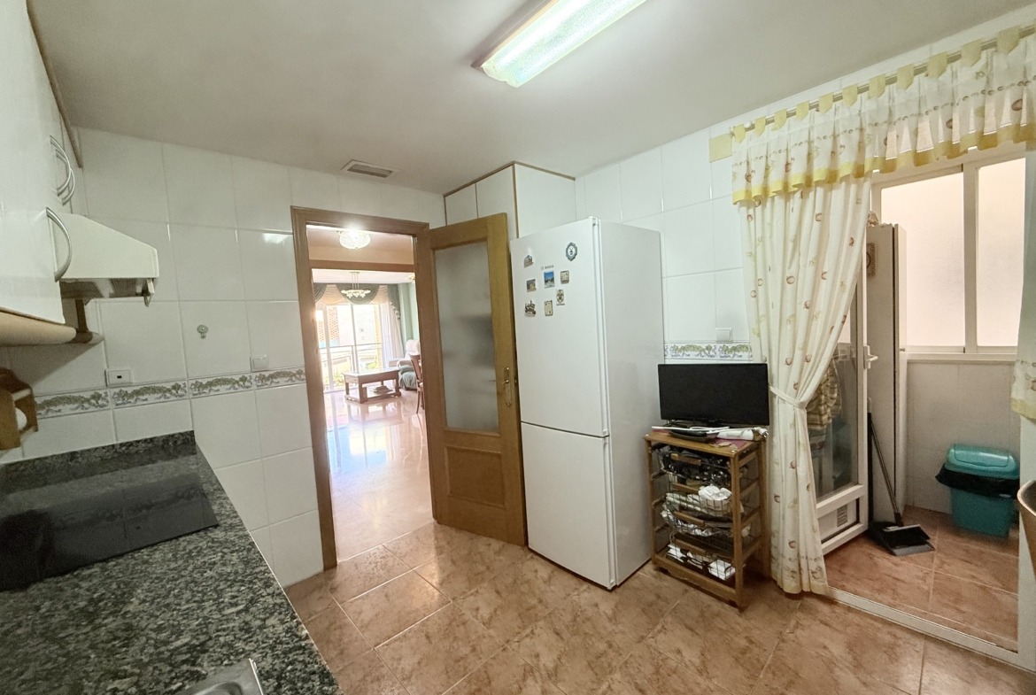 Magnífica vivienda con garaje y trastero junto al MARQ – Calle Doctor Sapena