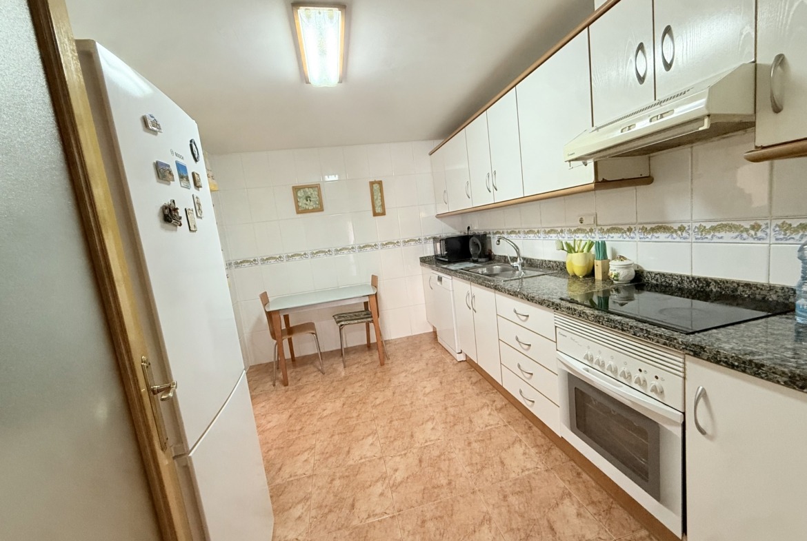 Magnífica vivienda con garaje y trastero junto al MARQ – Calle Doctor Sapena