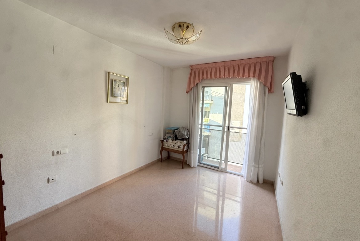 Magnífica vivienda con garaje y trastero junto al MARQ – Calle Doctor Sapena