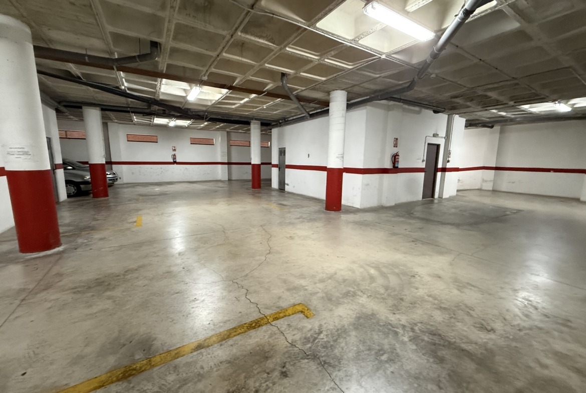 Magnífica vivienda con garaje y trastero junto al MARQ – Calle Doctor Sapena