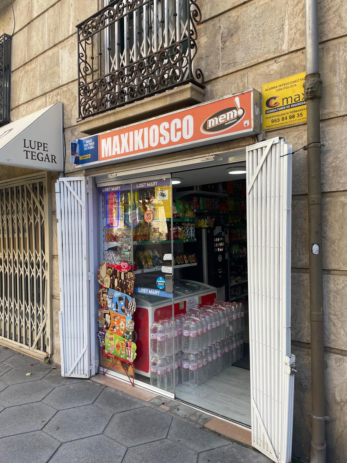 Oportunidad de Inversión: Negocio 24H en el Corazón Cultural de Alicante