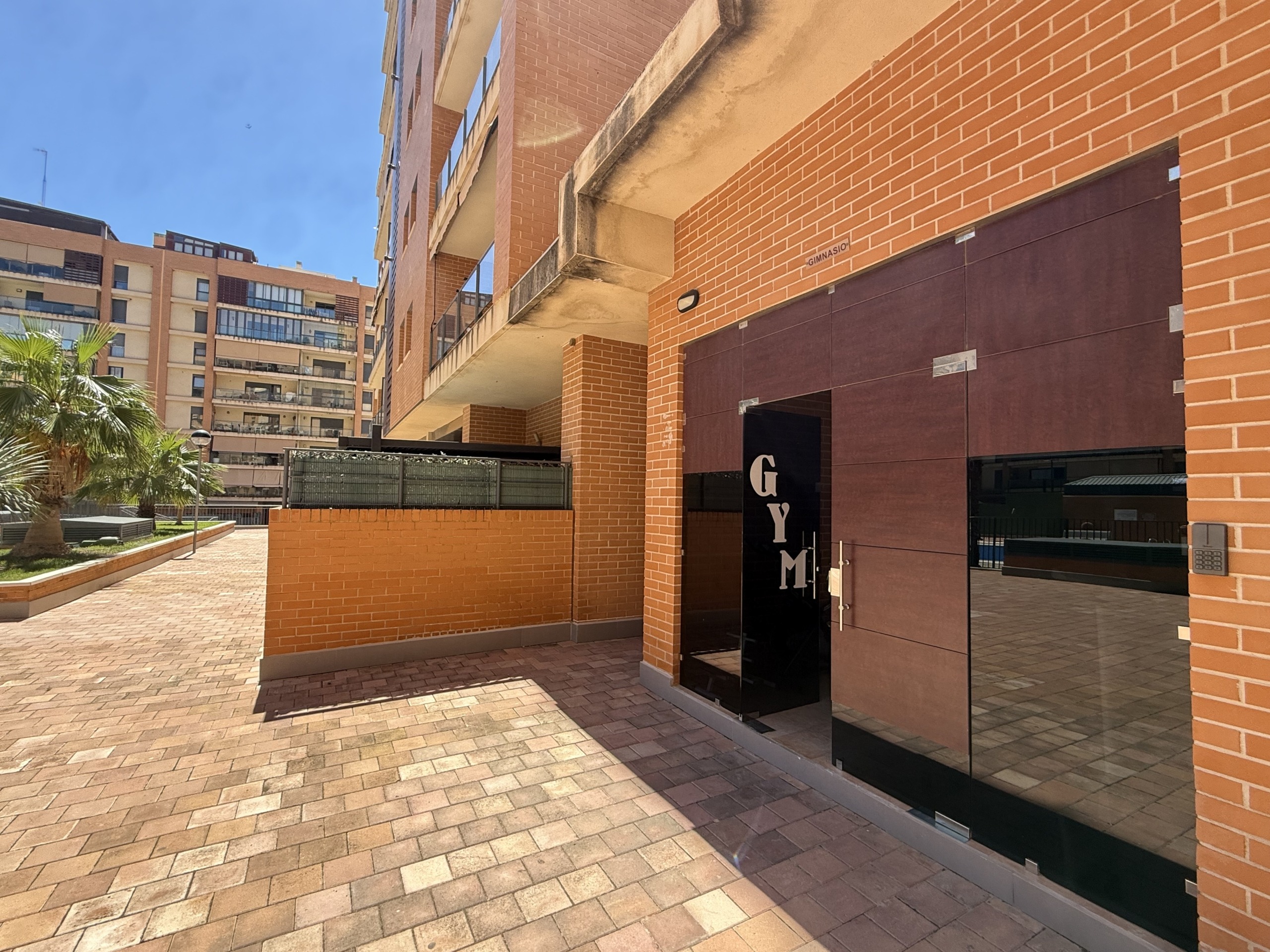 Piso en venta en PAU 1 Alicante con terraza y urbanización completa