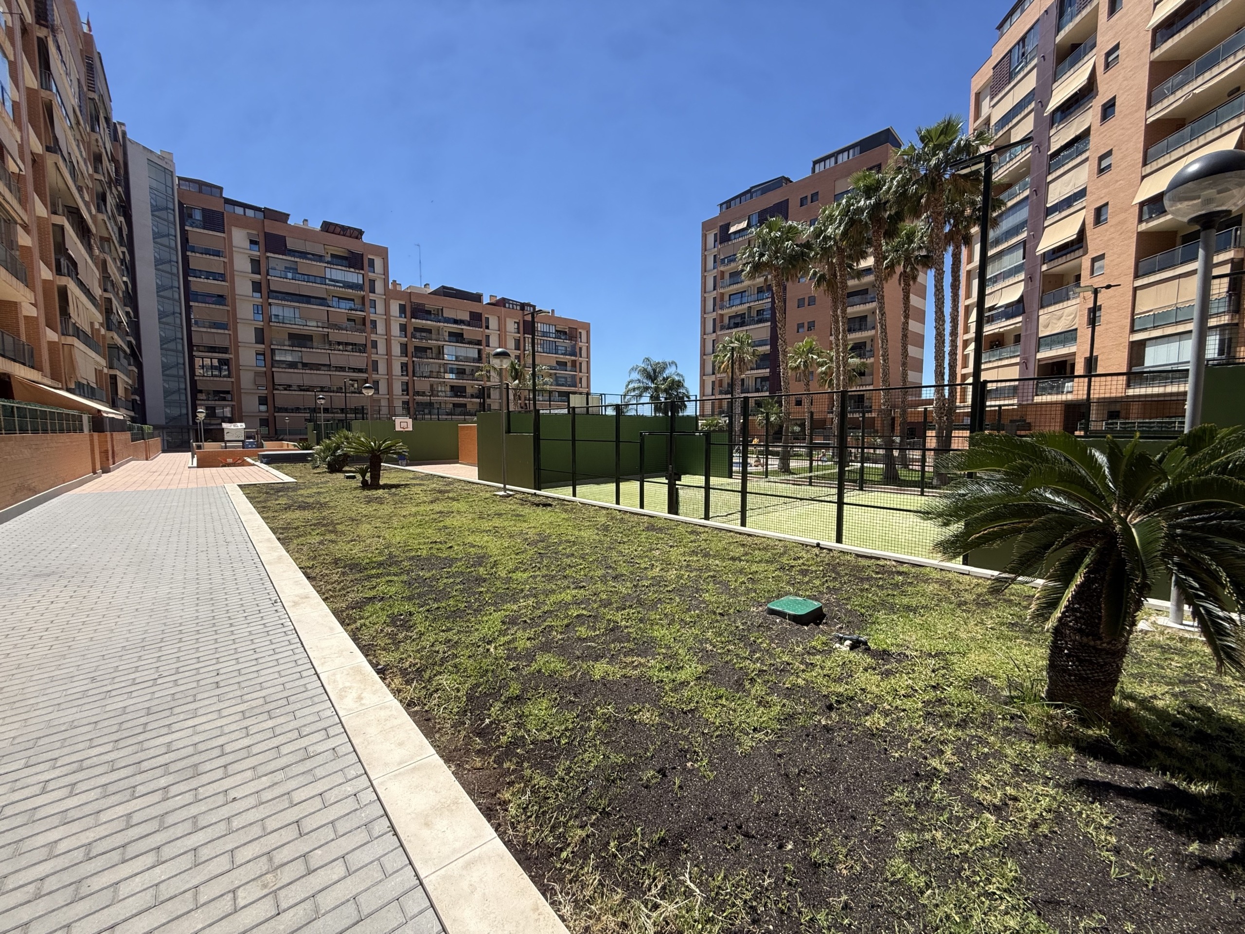Piso en venta en PAU 1 Alicante con terraza y urbanización completa