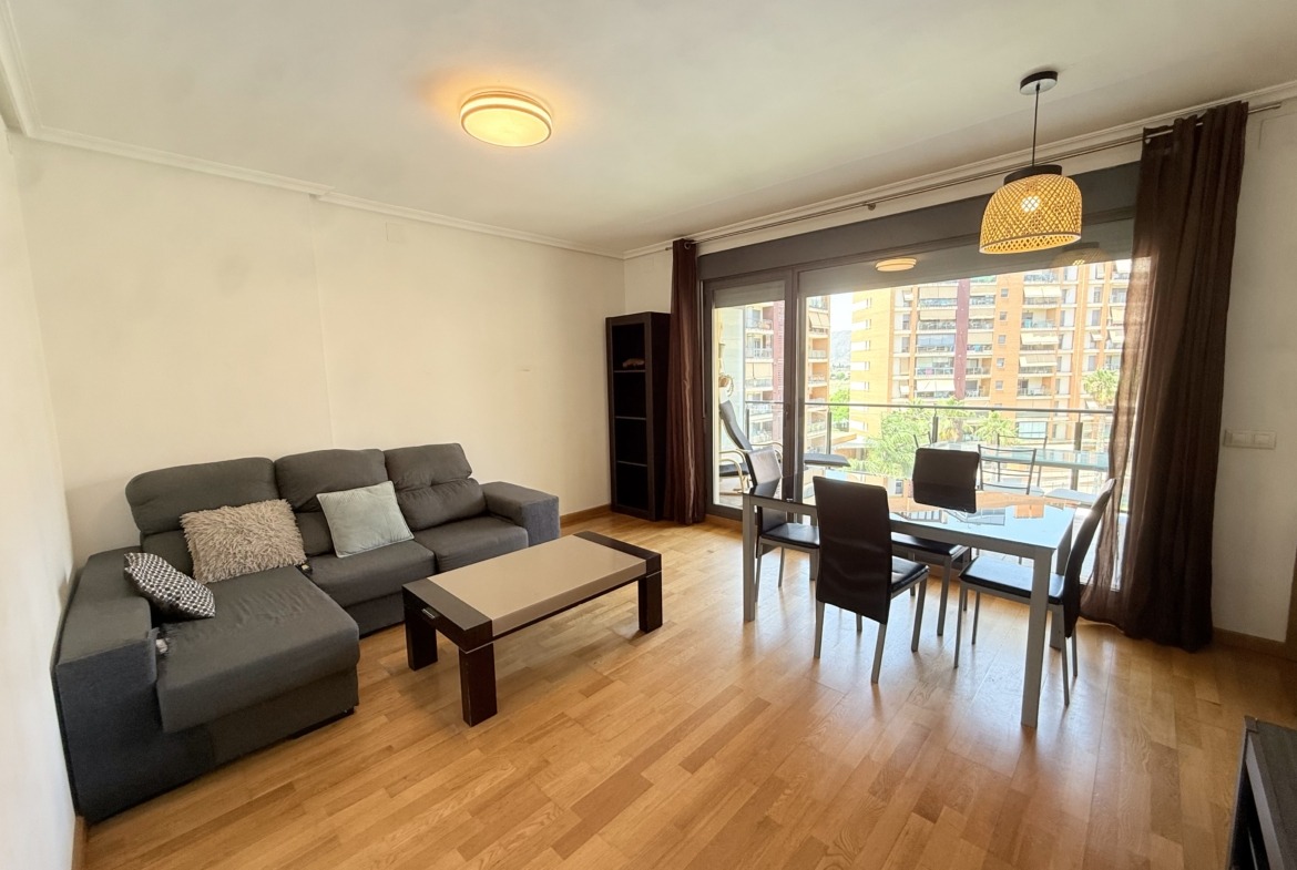 Piso en venta en PAU 1 Alicante con terraza y urbanización completa