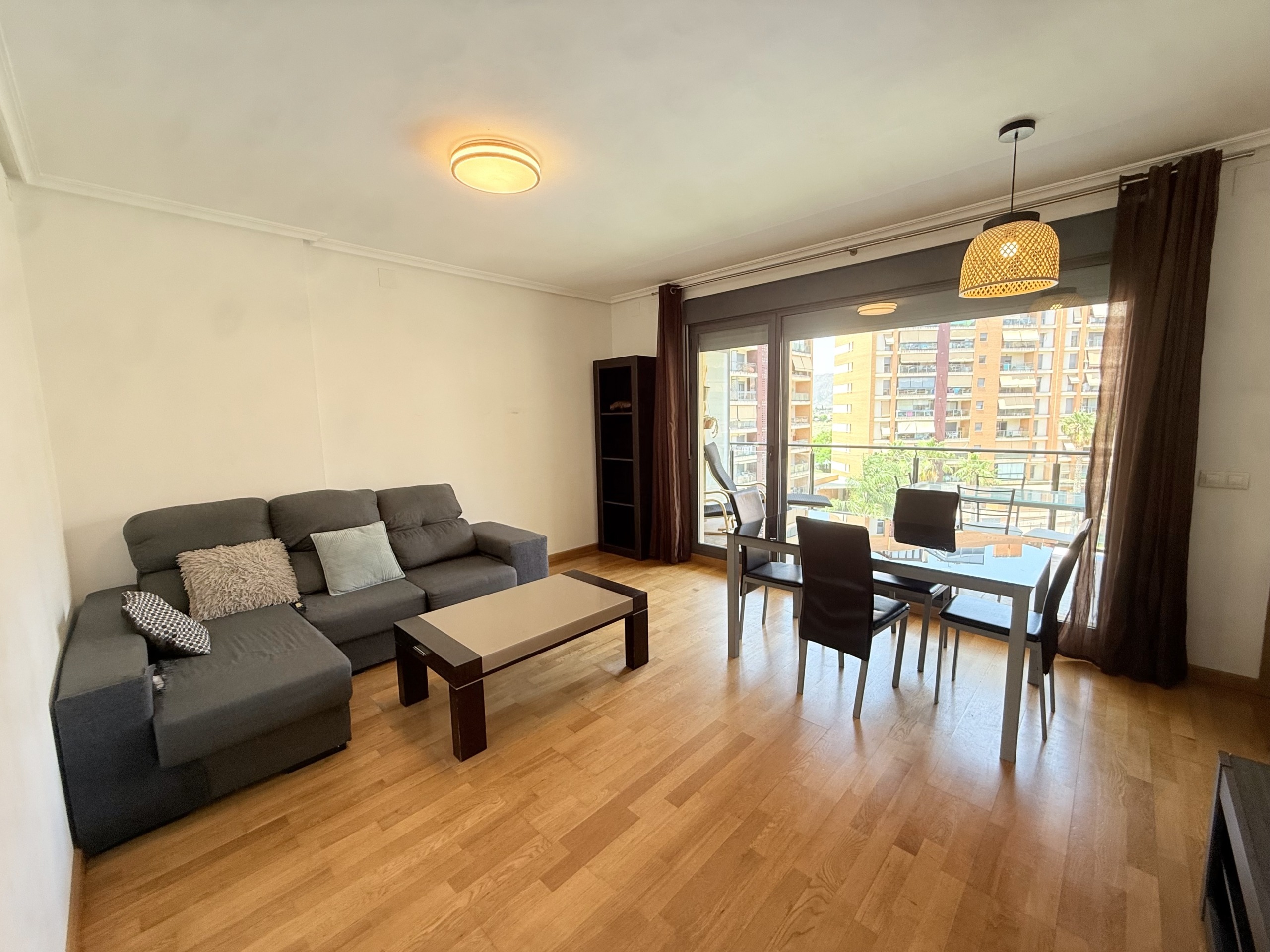 Piso en venta en PAU 1 Alicante con terraza y urbanización completa