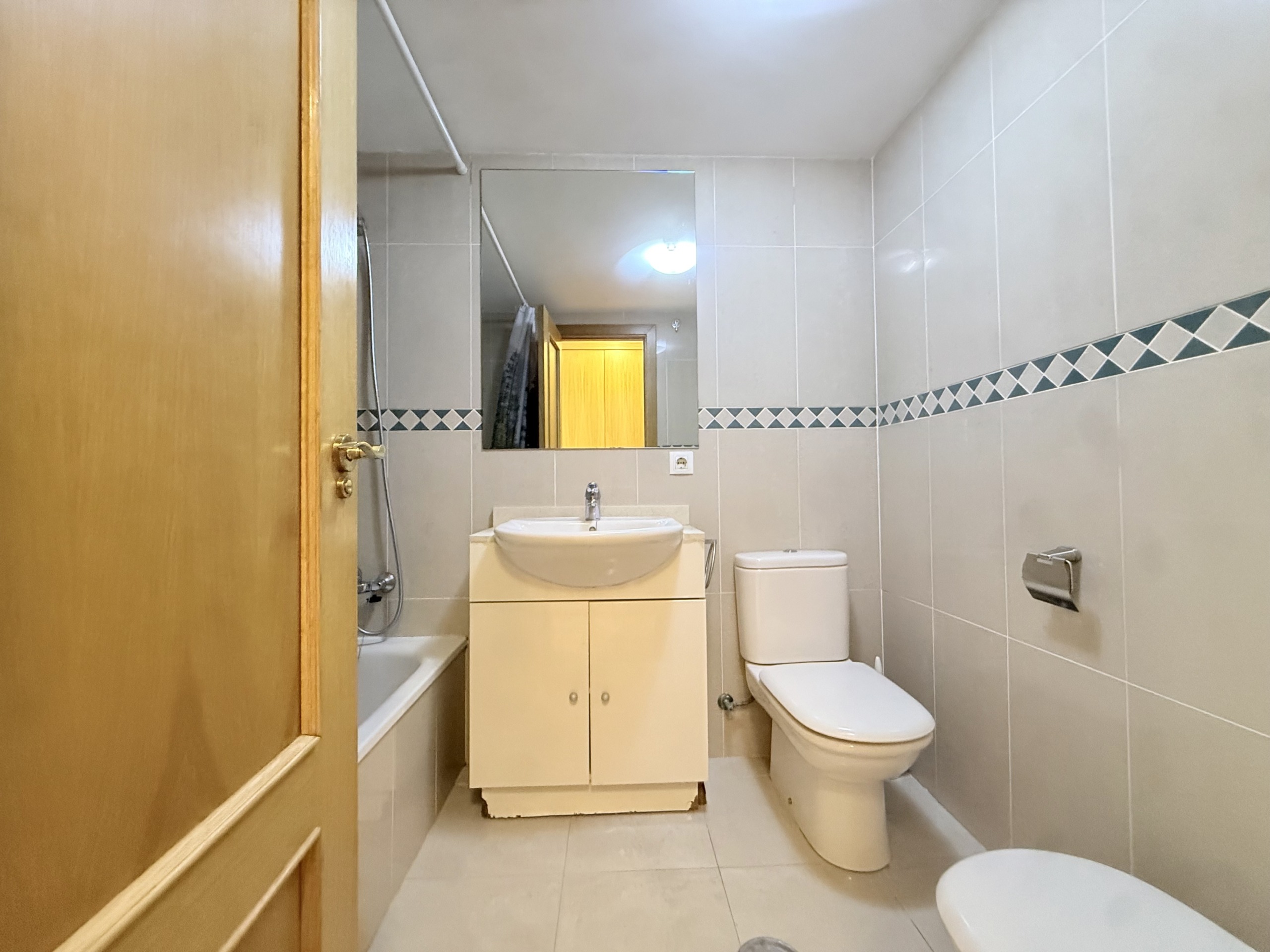 Piso en venta en PAU 1 Alicante con terraza y urbanización completa