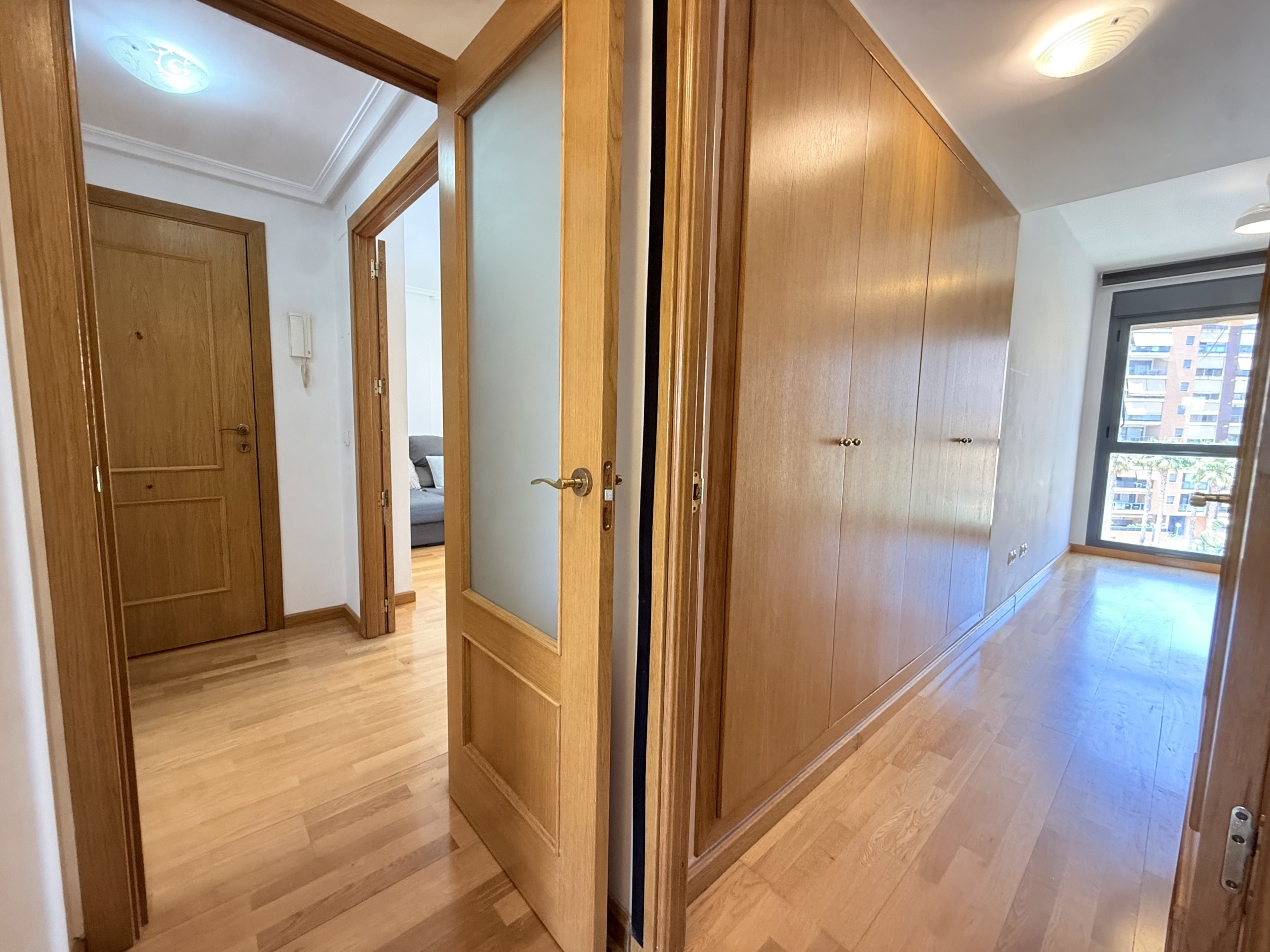 Piso en venta en PAU 1 Alicante con terraza y urbanización completa