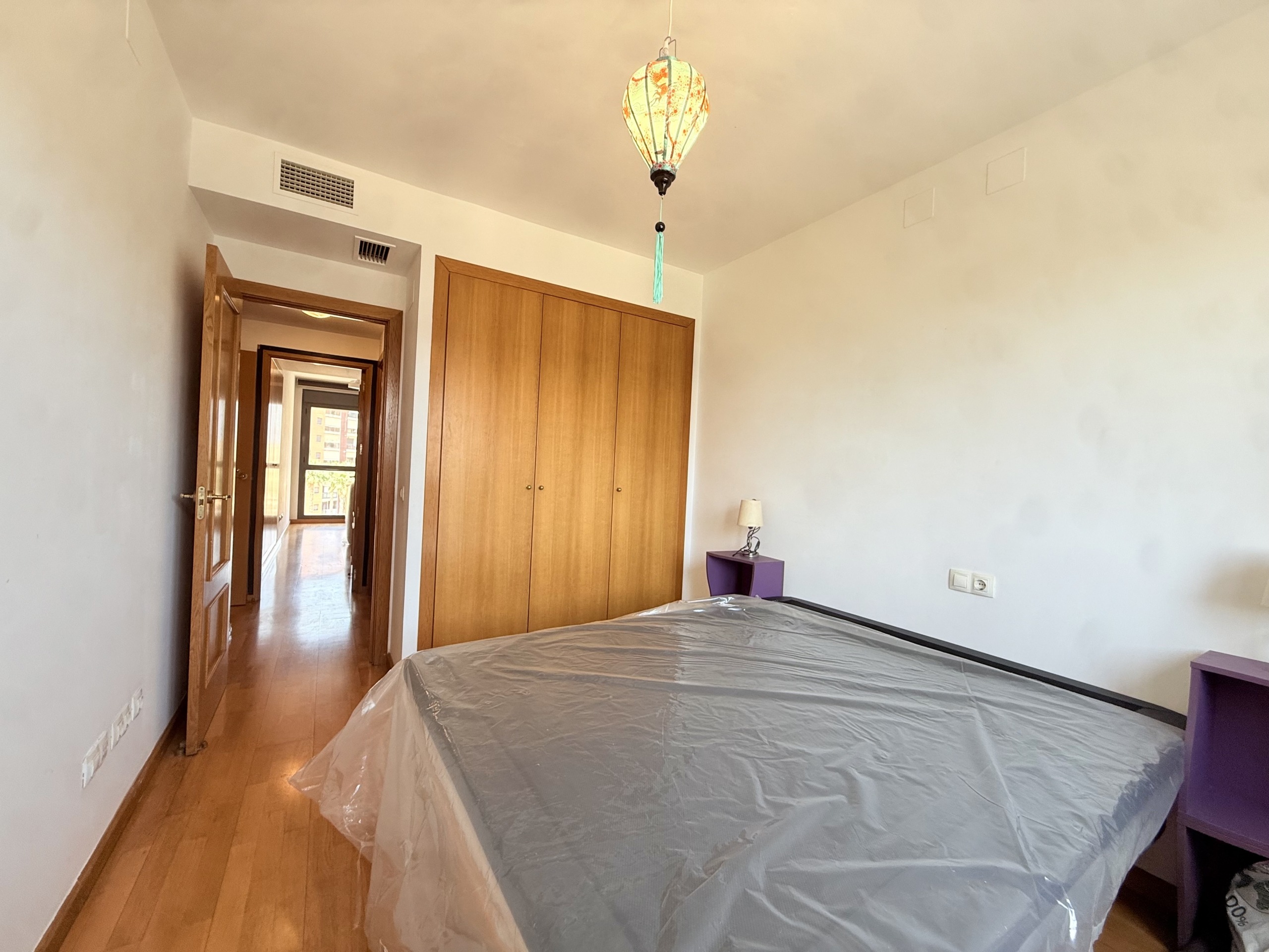 Piso en venta en PAU 1 Alicante con terraza y urbanización completa