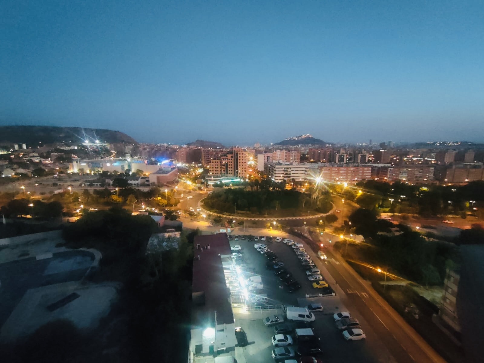 Planta 12 con Vistas Panorámicas al Mar