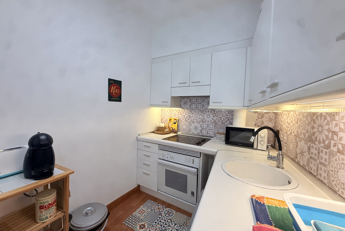 Tu refugio mediterráneo hasta junio: luz, diseño moderno y tranquilidad en El Campello